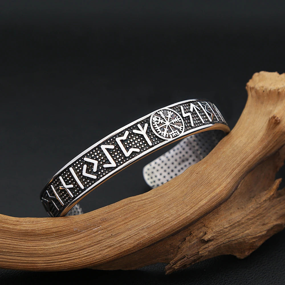 Viking Rune Vegvisir Bracelet